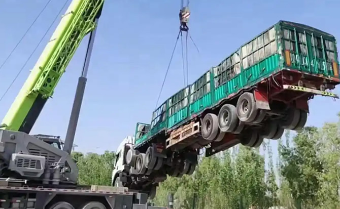 新区道路脱困救援案例